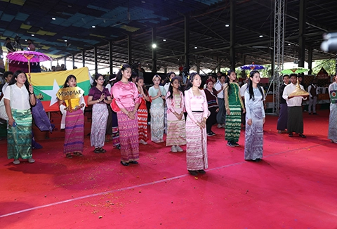 Elegance in Tradition: Myanmar Students in Cultural Attire