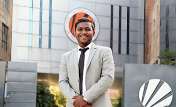 LPU Inspiring startup pitching at IECON'24