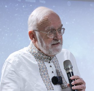 Dr. Hans Ten Dam at LPU